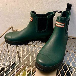 Hunter ankle height Chelsea style rain boots size 41